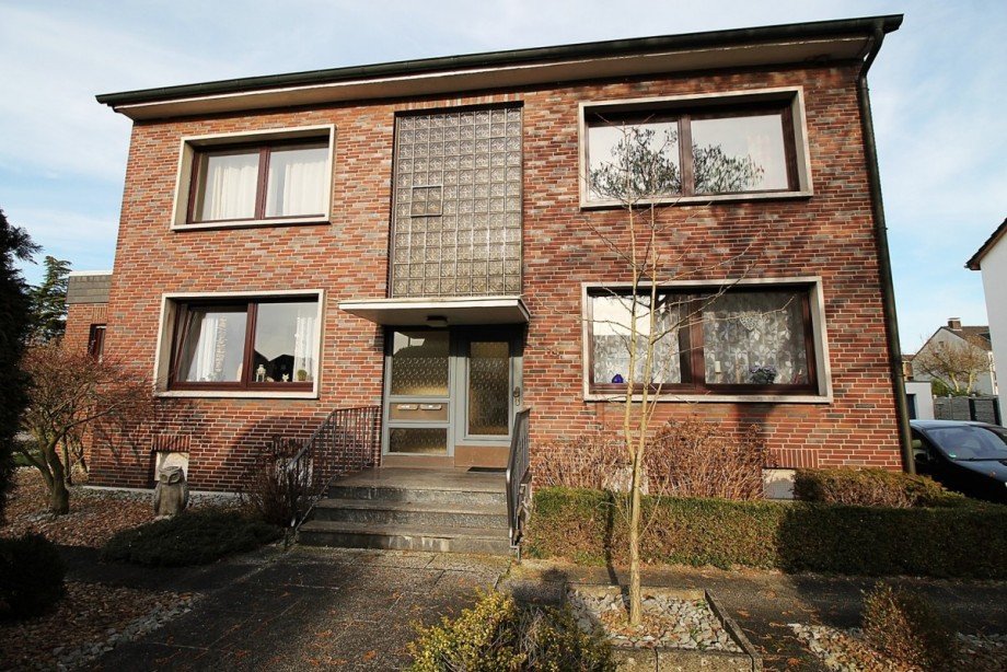 Frontansicht Mehrfamilienhaus Dinslaken / Dinslakener Bruch