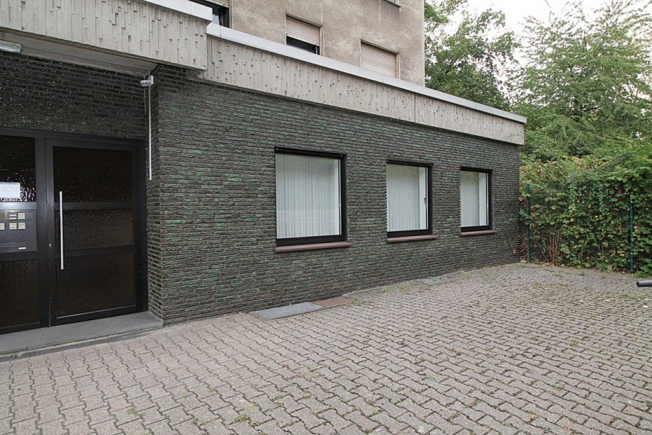 Zugang Erdgeschosswohnung Duisburg / Neum�hl