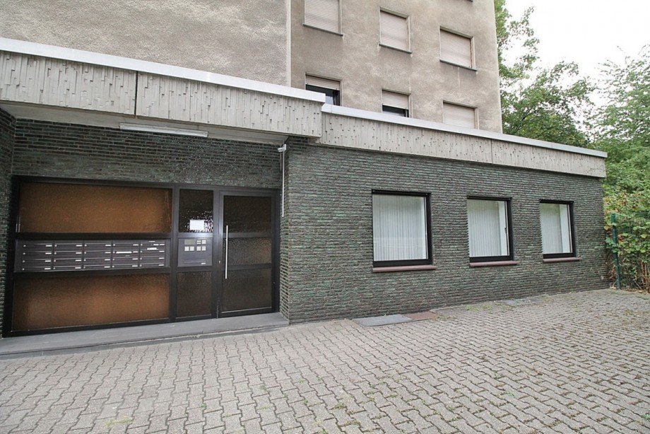 Zugang Erdgeschosswohnung Duisburg / Neum�hl