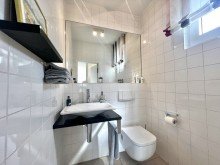 G�ste WC. Sch�ne Doppelhaush�lfte in Dinslaken Eppinghoven zu verkaufen.