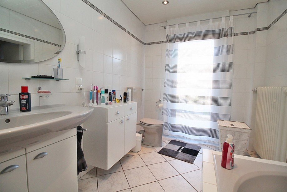 Bad en Suite Mehrfamilienhaus Dinslaken / Dinslakener Bruch
