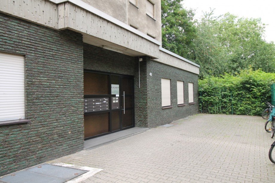 Zugang Erdgeschosswohnung Duisburg / Neum�hl