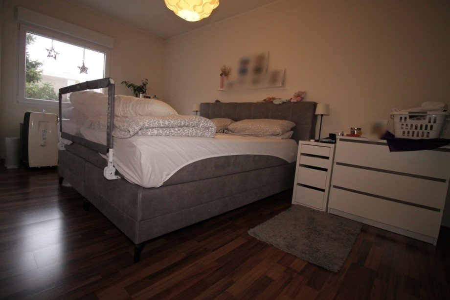 Schlafzimmer 1.OG Mehrfamilienhaus Duisburg / Aldenrade