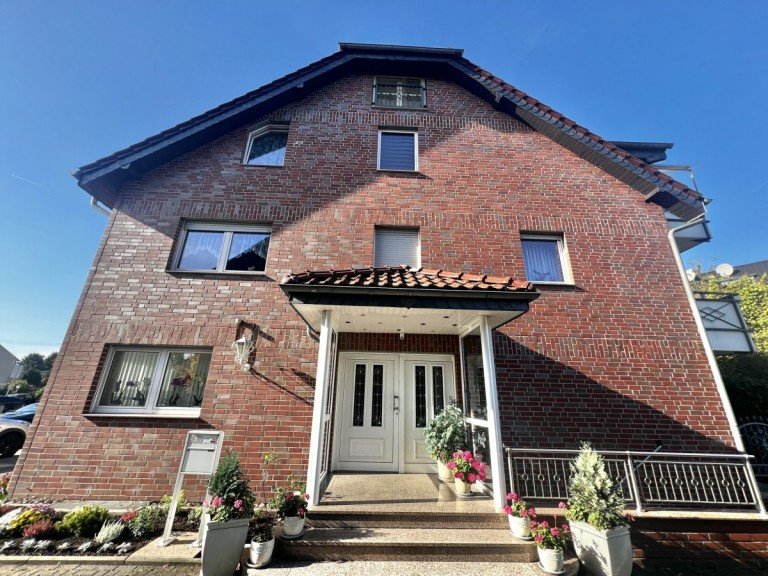 Hauptbild: Seltenheit, 5 Familienhaus mit gro�er Eigent�merwohnung in Dinslaken