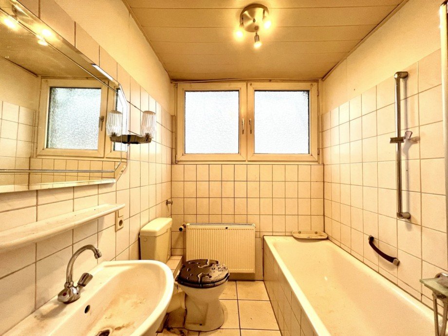 Bad OG Einfamilienhaus Duisburg / Vierlinden