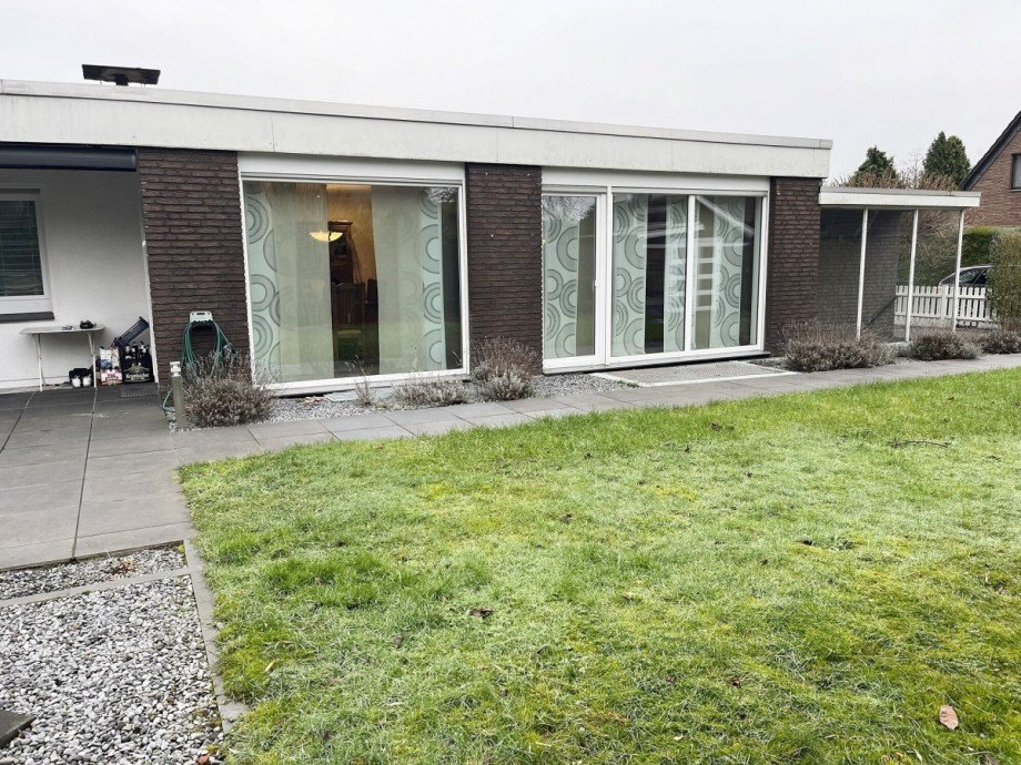 Gartenseite Bungalow H�nxe / Bruckhausen