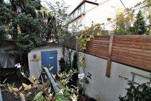 Ausgang Garten Kapitalanlage oder Eigennutz - beides geht

Mehrfamilienhaus in Duisburg-Aldenrade